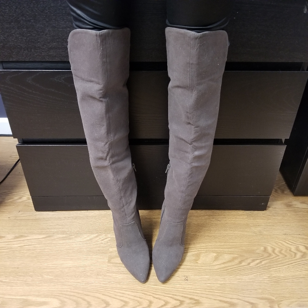 Shoedazzle Olga Wedge Heeled Boot
